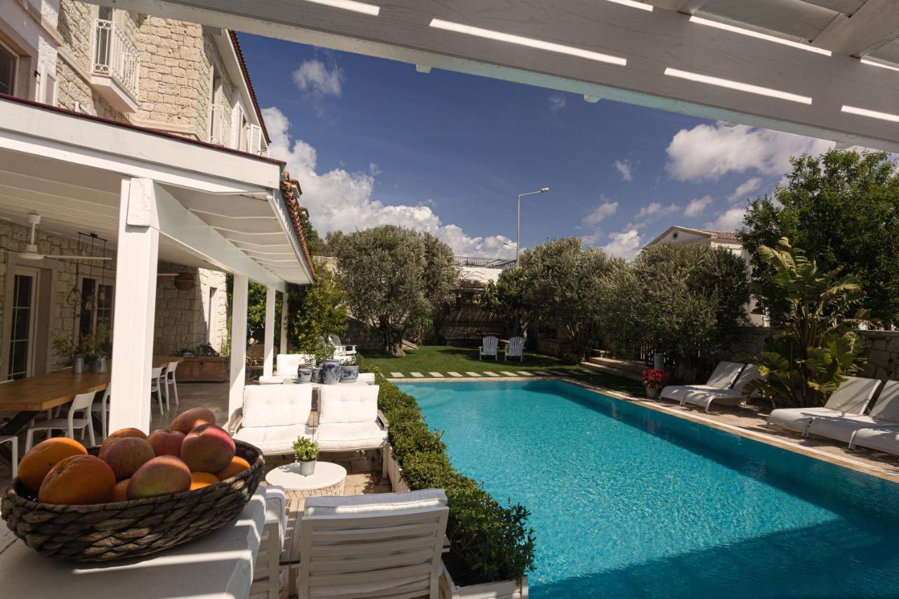 Peremere Alacati Otel Exterior photo