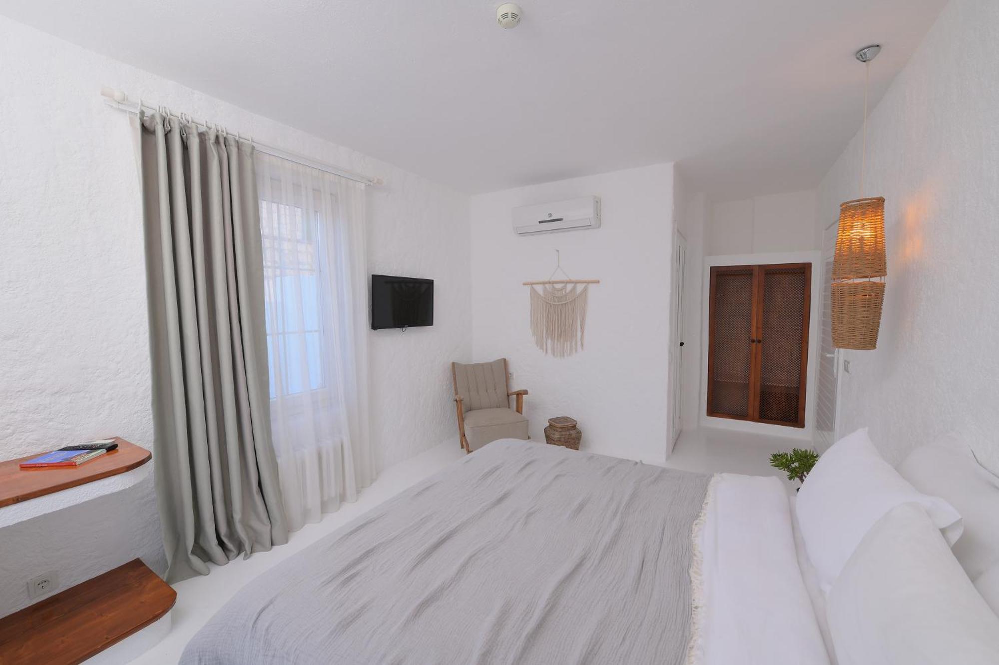Peremere Alacati Otel Exterior photo