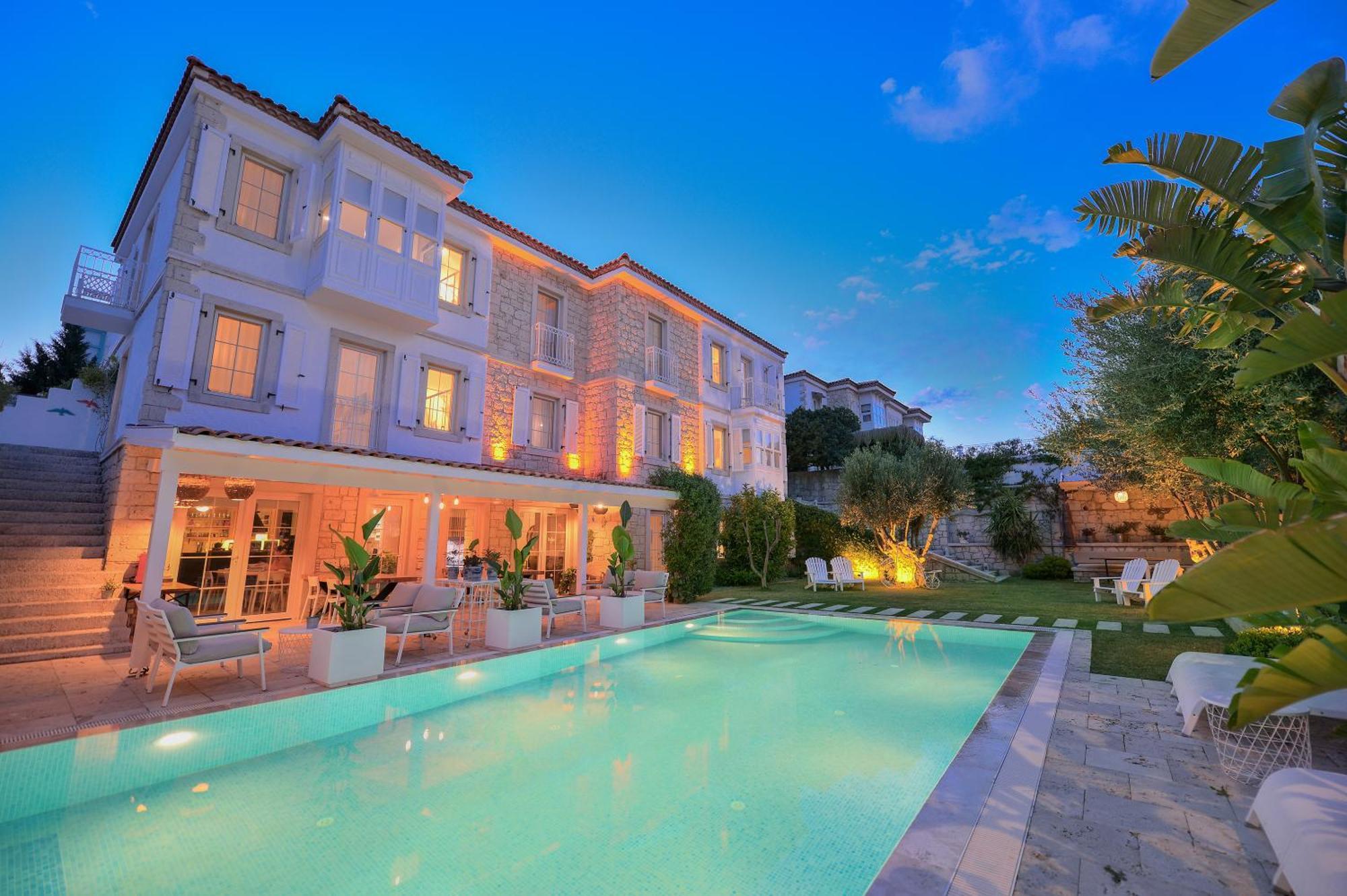 Peremere Alacati Otel Exterior photo