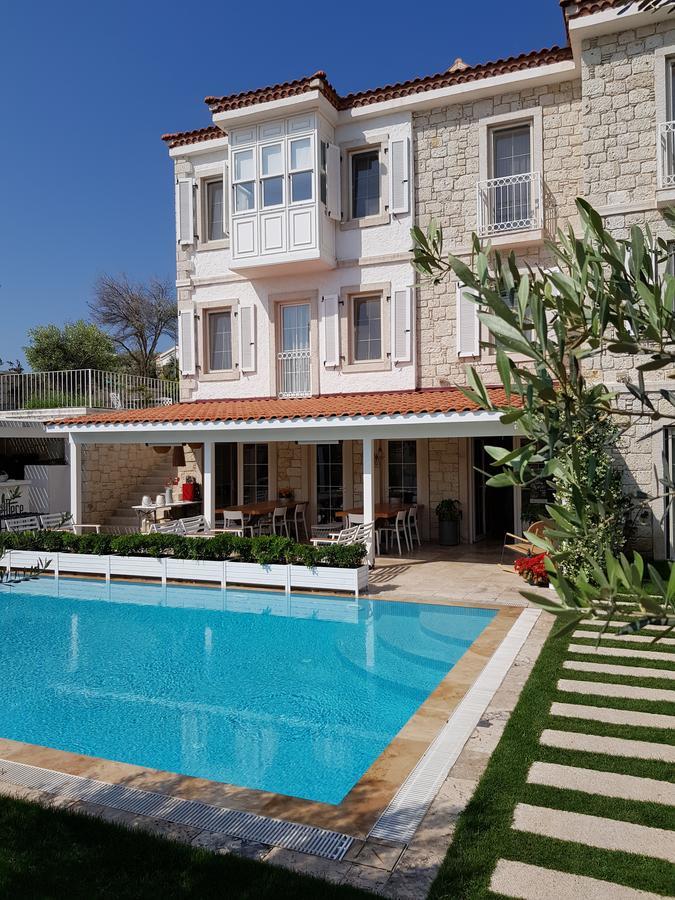 Peremere Alacati Otel Exterior photo